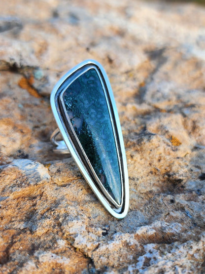 Idaho moss agate, size 8.75